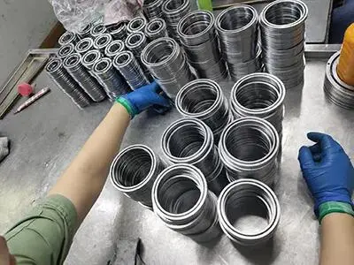 Crossed-roller-bearing-manufacturer-4 Fabricante de rodamientos de rodillos cruzados-4